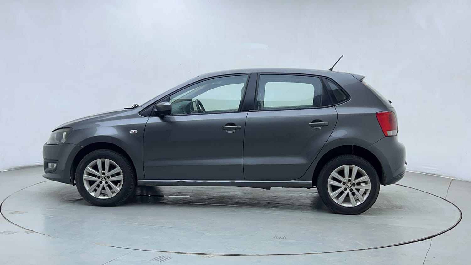 Used 2013 Volkswagen Polo Highline1.2L (P) Petrol Manual exterior LEFT SIDE VIEW