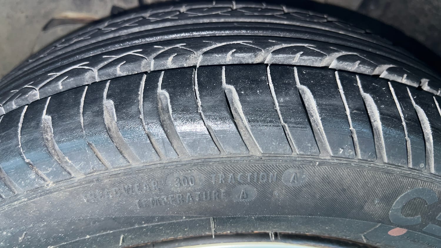 Used 2021 Tata Tiago XT CNG (Outside Fitted) Cng Manual tyres LEFT FRONT TYRE TREAD VIEW
