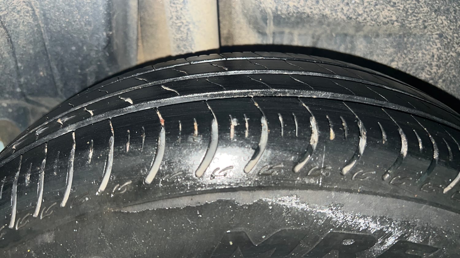 Used 2025 Maruti Suzuki Swift LXi Petrol Manual tyres RIGHT REAR TYRE TREAD VIEW