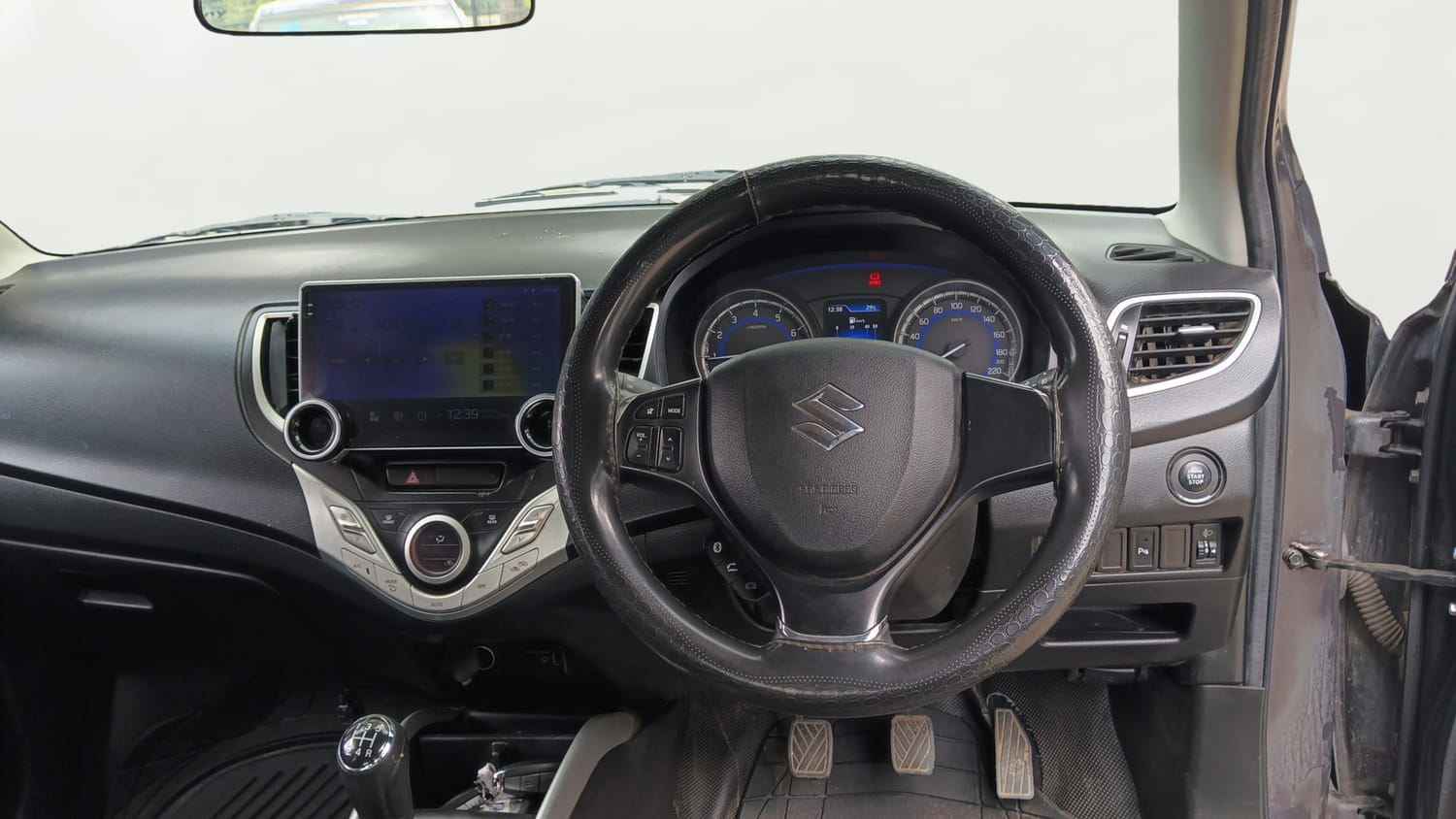 Used 2018 Maruti Suzuki Baleno Zeta 1.2 Petrol Manual interior STEERING VIEW