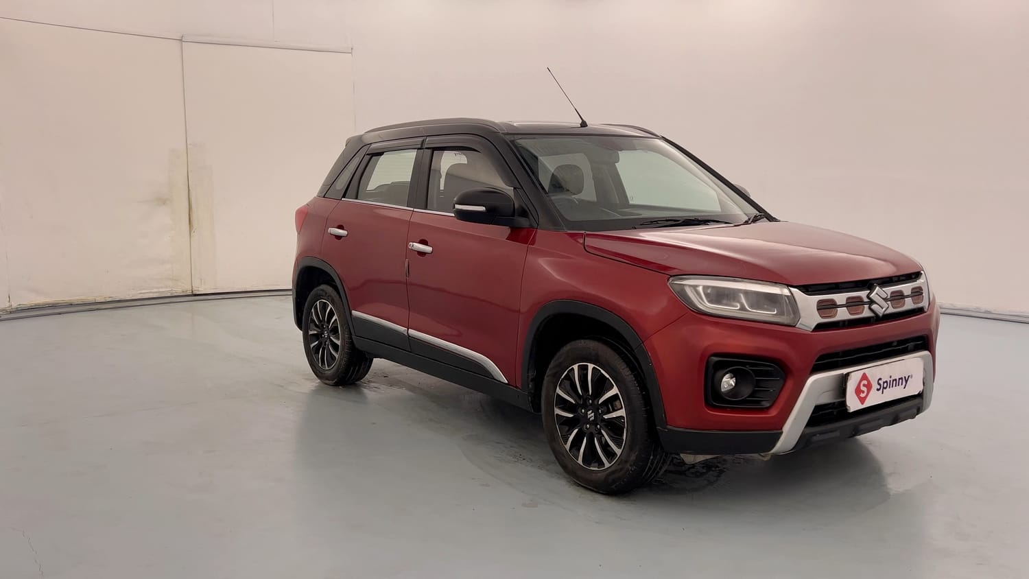 Used 2022 Maruti Suzuki Vitara Brezza [2020-2022] ZXI Plus Dual Tone Petrol Manual exterior RIGHT FRONT CORNER VIEW