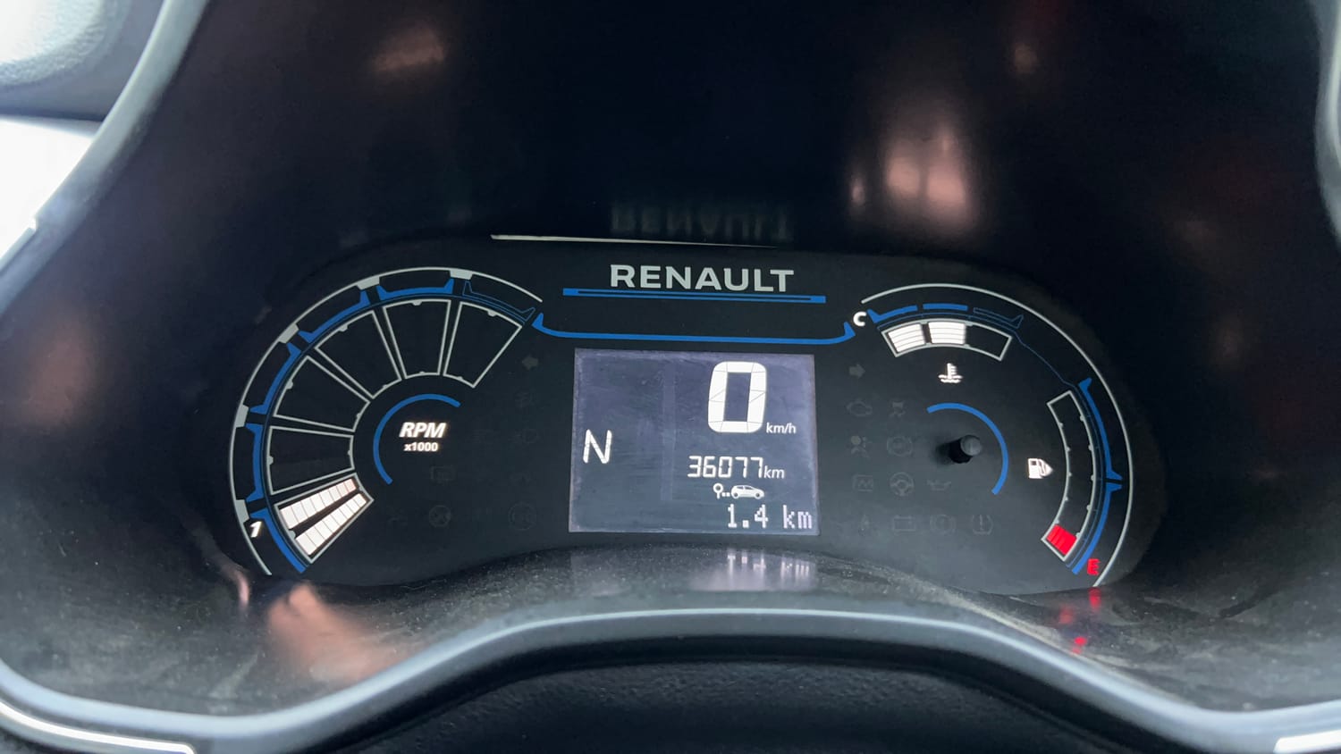 Used 2020 Renault Triber RXZ EASY-R AMT Petrol Automatic interior CLUSTERMETER VIEW
