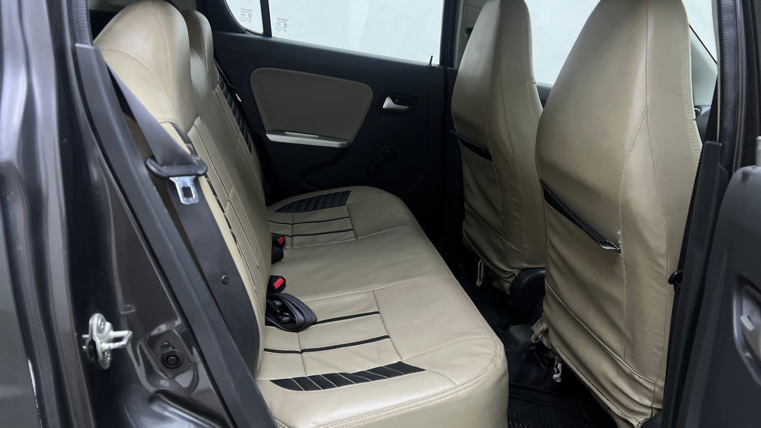 Used 2020 Maruti Suzuki Alto K10 VXi AMT Petrol Automatic interior RIGHT SIDE REAR DOOR CABIN VIEW