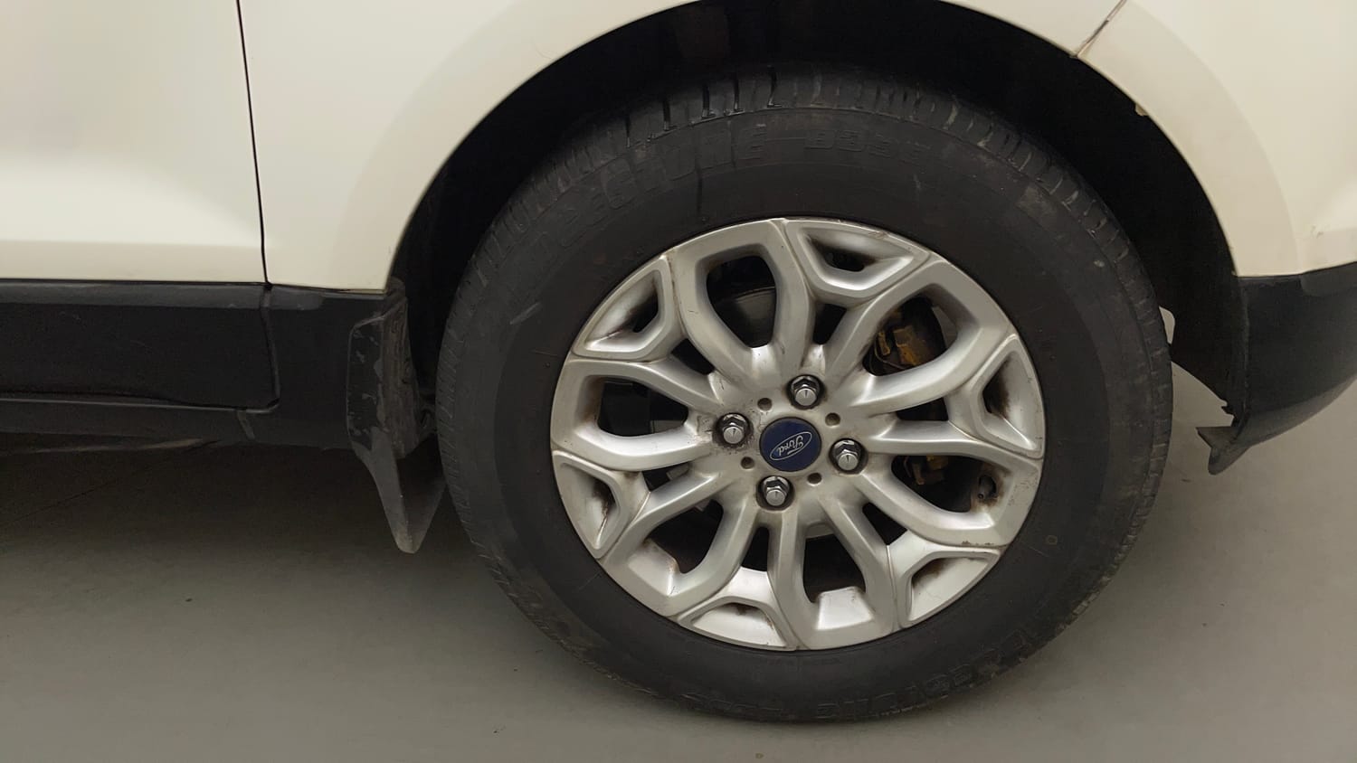 Used 2015 Ford EcoSport Titanium 1.5L Ti-VCT AT Petrol Automatic tyres RIGHT FRONT TYRE RIM VIEW