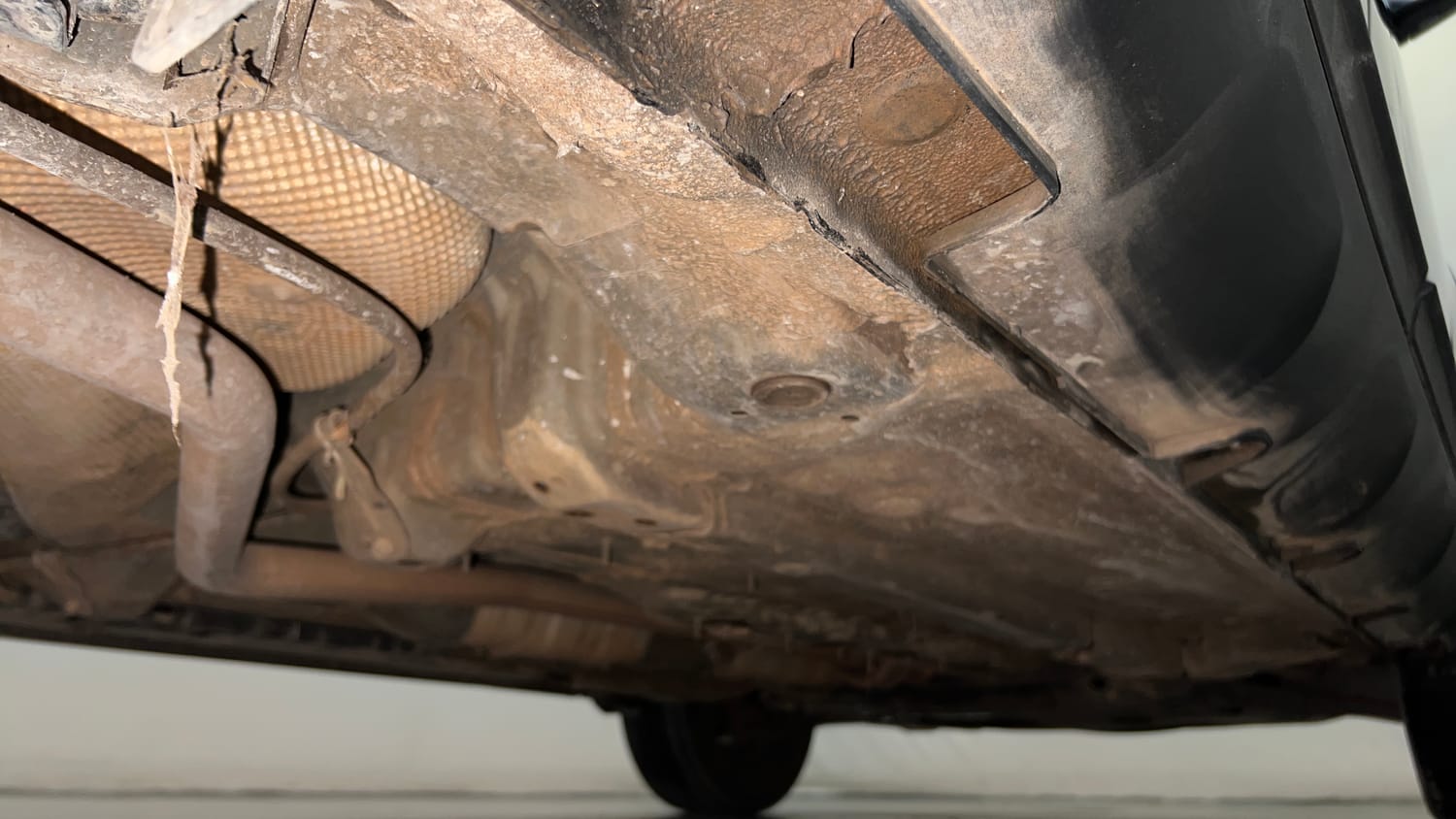 Used 2023 Hyundai Venue SX 1.2 Petrol Petrol Manual extra REAR RIGHT UNDERBODY VIEW