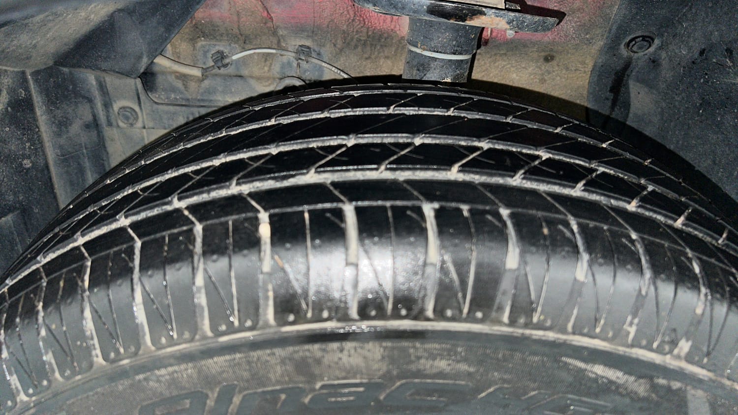 Used 2022 Maruti Suzuki Vitara Brezza [2020-2022] ZXI Plus Dual Tone Petrol Manual tyres LEFT FRONT TYRE TREAD VIEW