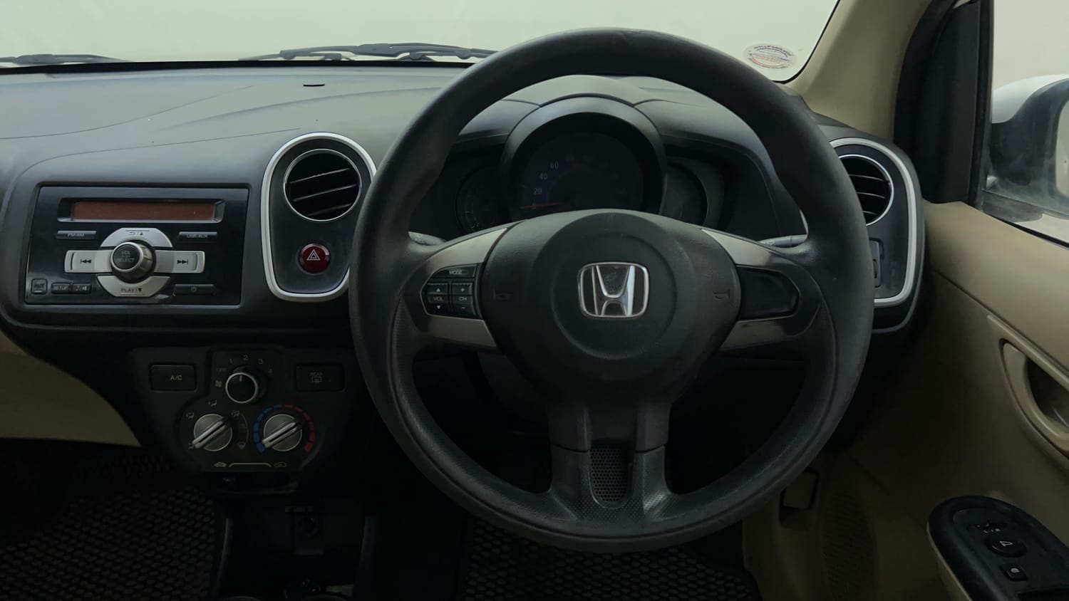 Used 2015 Honda Mobilio S Petrol Petrol Manual interior STEERING VIEW