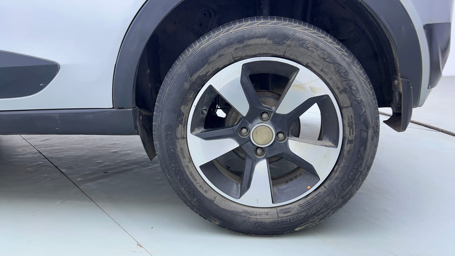 Used 2019 Tata Nexon XZA Plus Petrol Petrol Automatic tyres LEFT REAR TYRE RIM VIEW