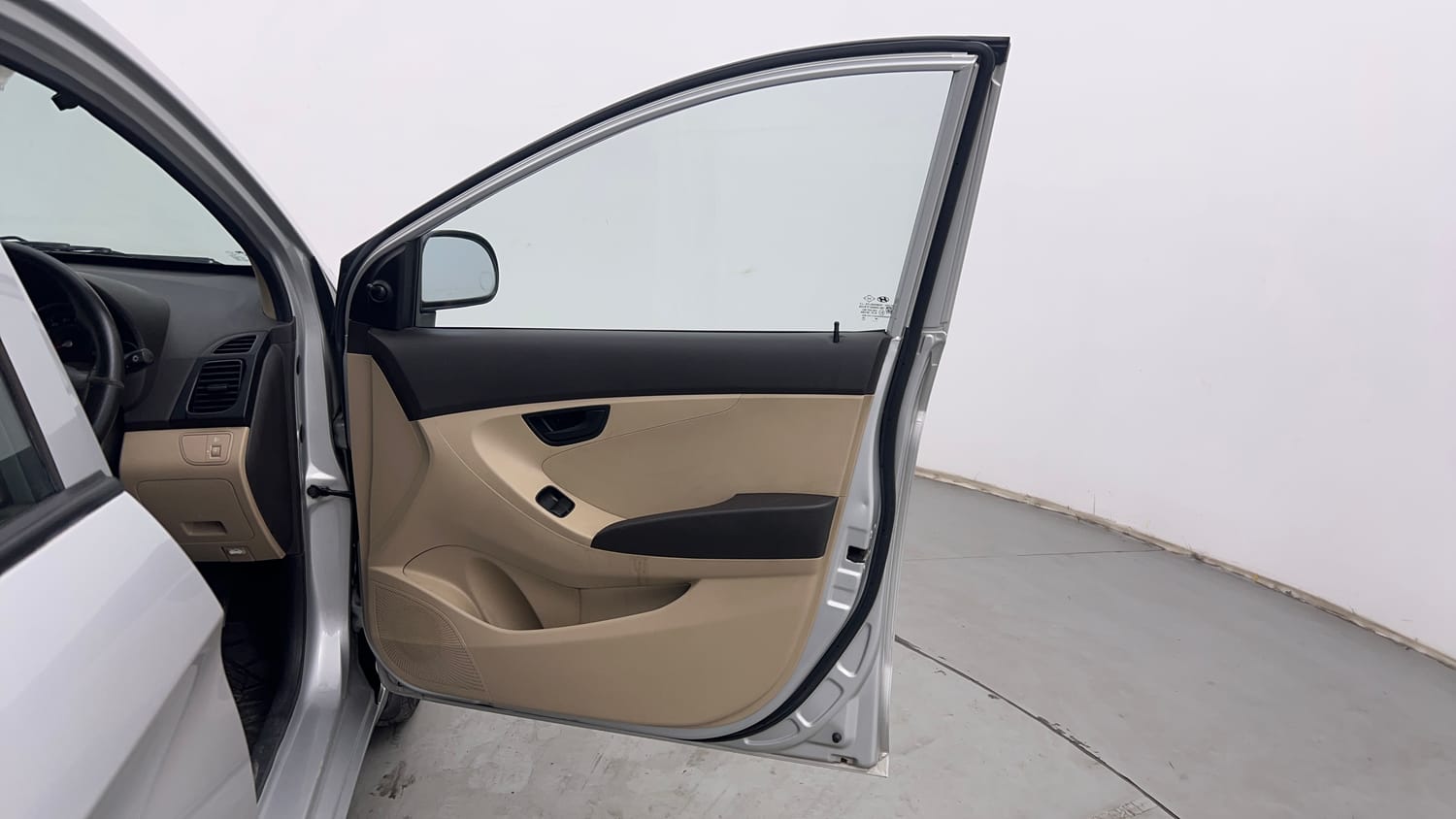 Used 2015 Hyundai Eon Magna + Petrol Manual interior RIGHT FRONT DOOR OPEN VIEW