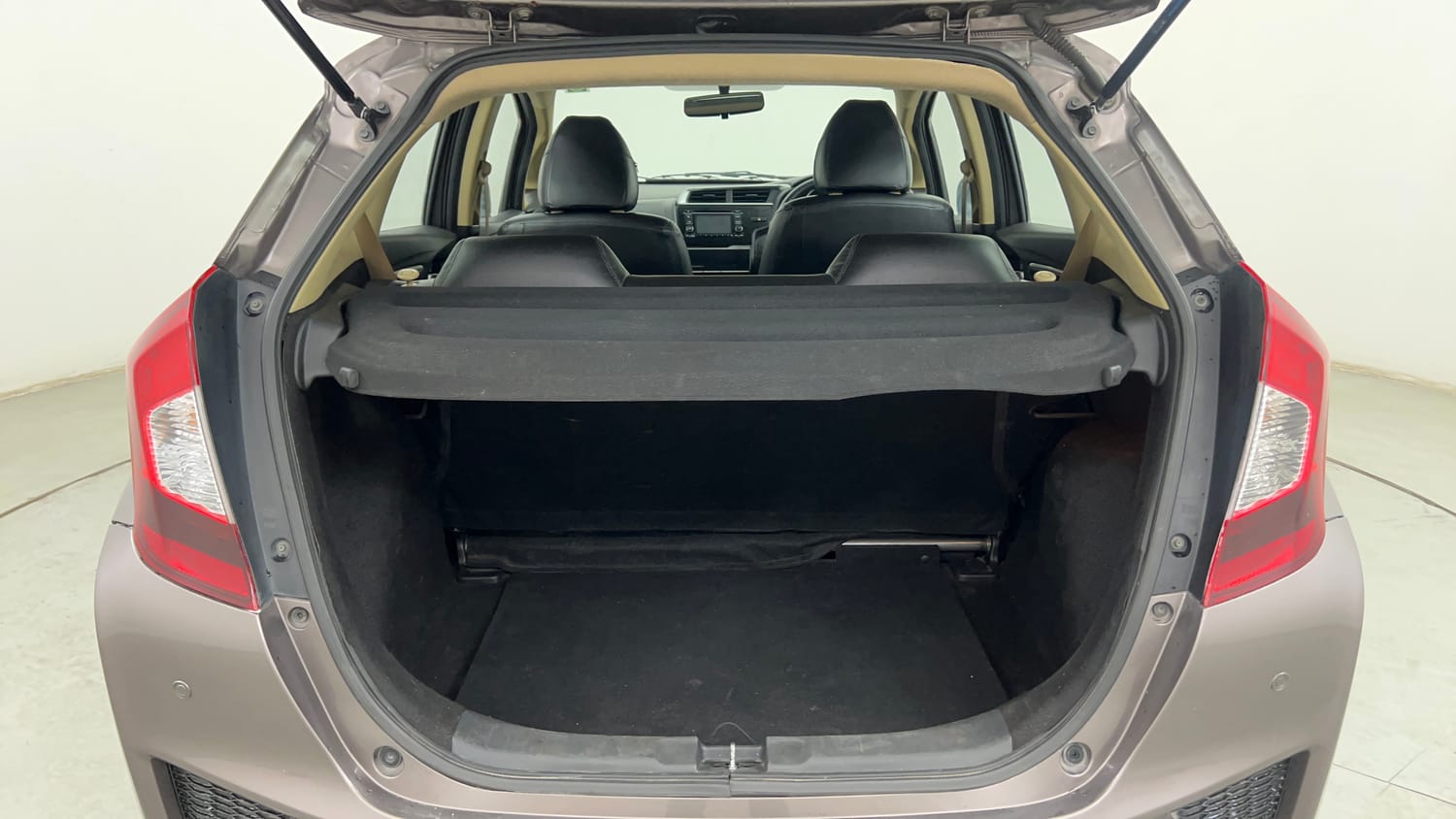 Used 2017 Honda Jazz V Petrol Petrol Manual interior DICKY INSIDE VIEW