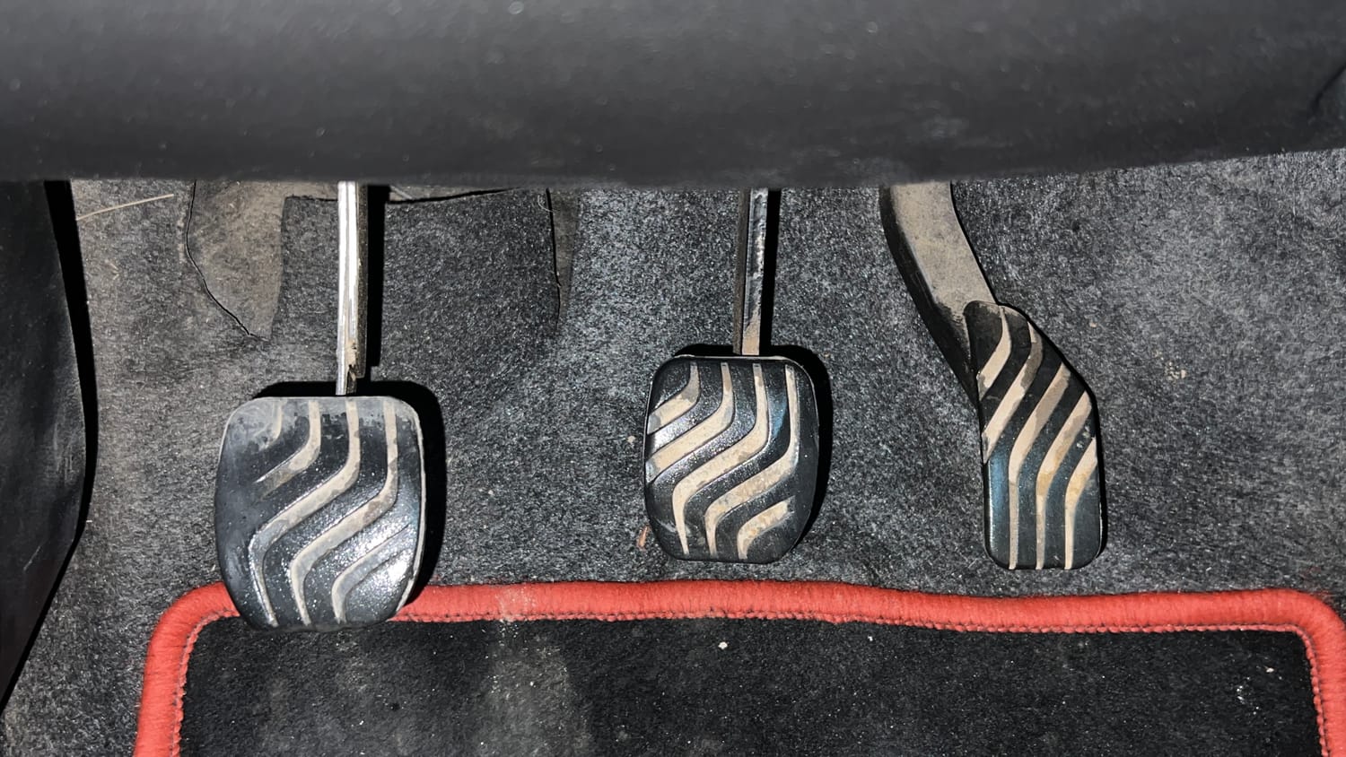 Used 2021 Renault Kwid RXL 1.0 MT Petrol Manual interior PEDALS VIEW