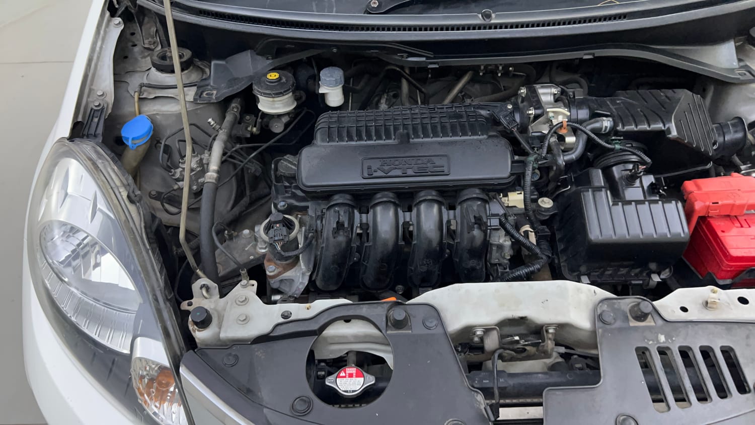 Used 2015 Honda Mobilio S Petrol Petrol Manual engine ENGINE RIGHT SIDE VIEW