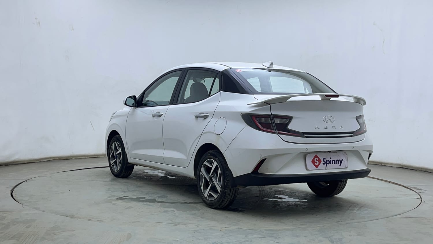 Used 2024 Hyundai Aura SX 1.2 (O) Petrol Petrol Manual exterior LEFT REAR CORNER VIEW