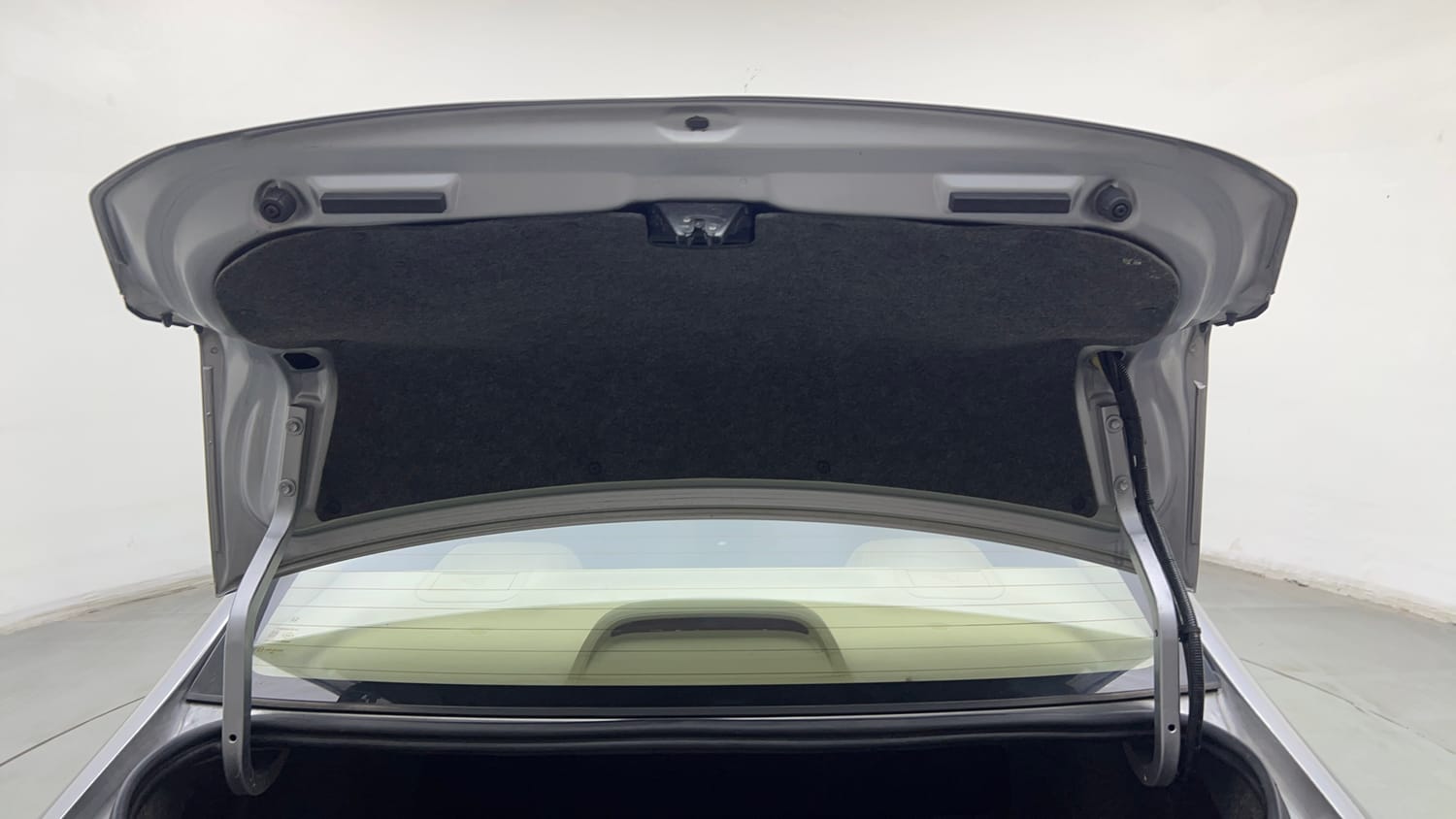 Used 2019 Honda City V Petrol Petrol Manual interior DICKY DOOR OPEN VIEW