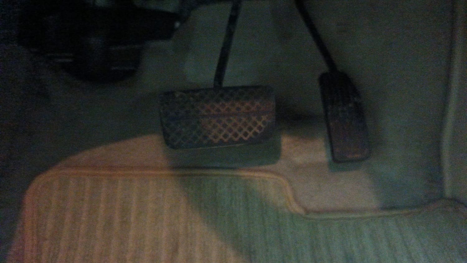 Used 2013 Honda Amaze 1.2 VX AT i-VTEC Petrol Automatic interior PEDALS VIEW