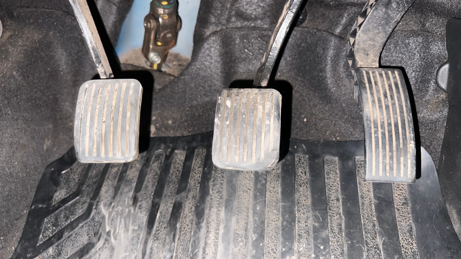 Used 2019 Hyundai Xcent SX (O)CRDi Diesel Manual interior PEDALS VIEW