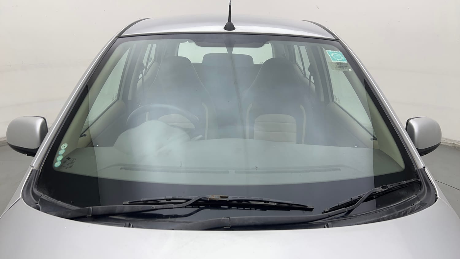 Used 2014 Hyundai i10 Sportz 1.1 iRDE2 Petrol Manual exterior FRONT WINDSHIELD VIEW