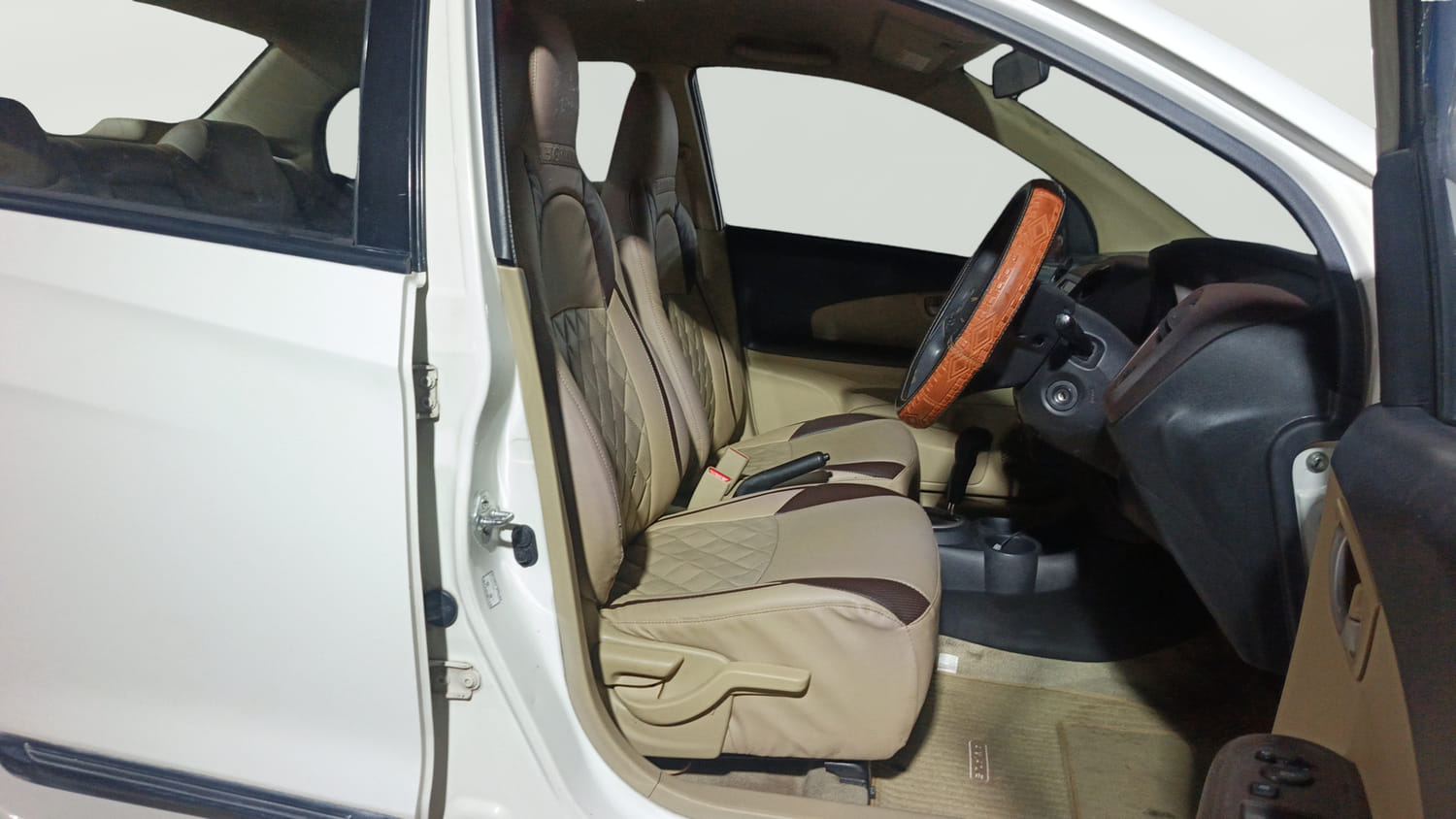 Used 2013 Honda Amaze 1.2 VX AT i-VTEC Petrol Automatic interior RIGHT SIDE FRONT DOOR CABIN VIEW