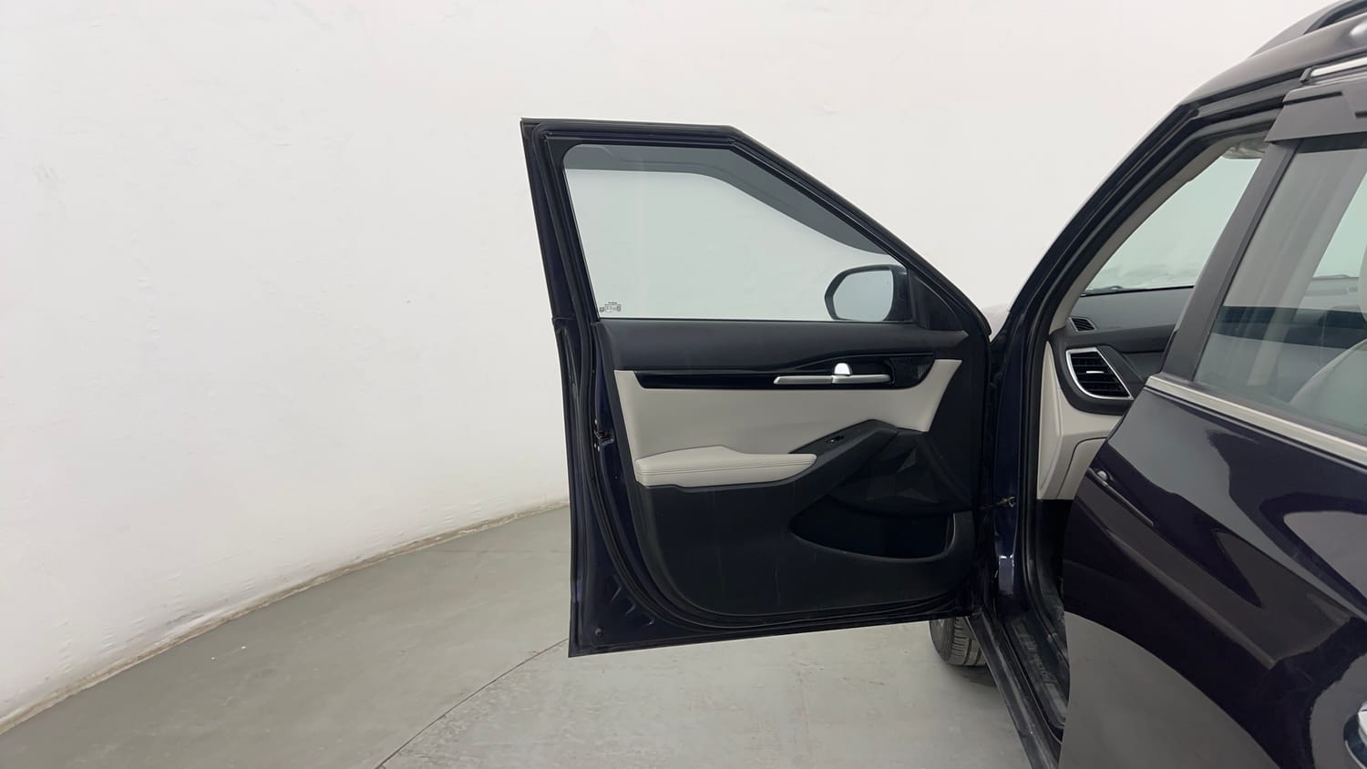 Used 2023 Kia Seltos HTX 1.5 Petrol Manual interior LEFT FRONT DOOR OPEN VIEW