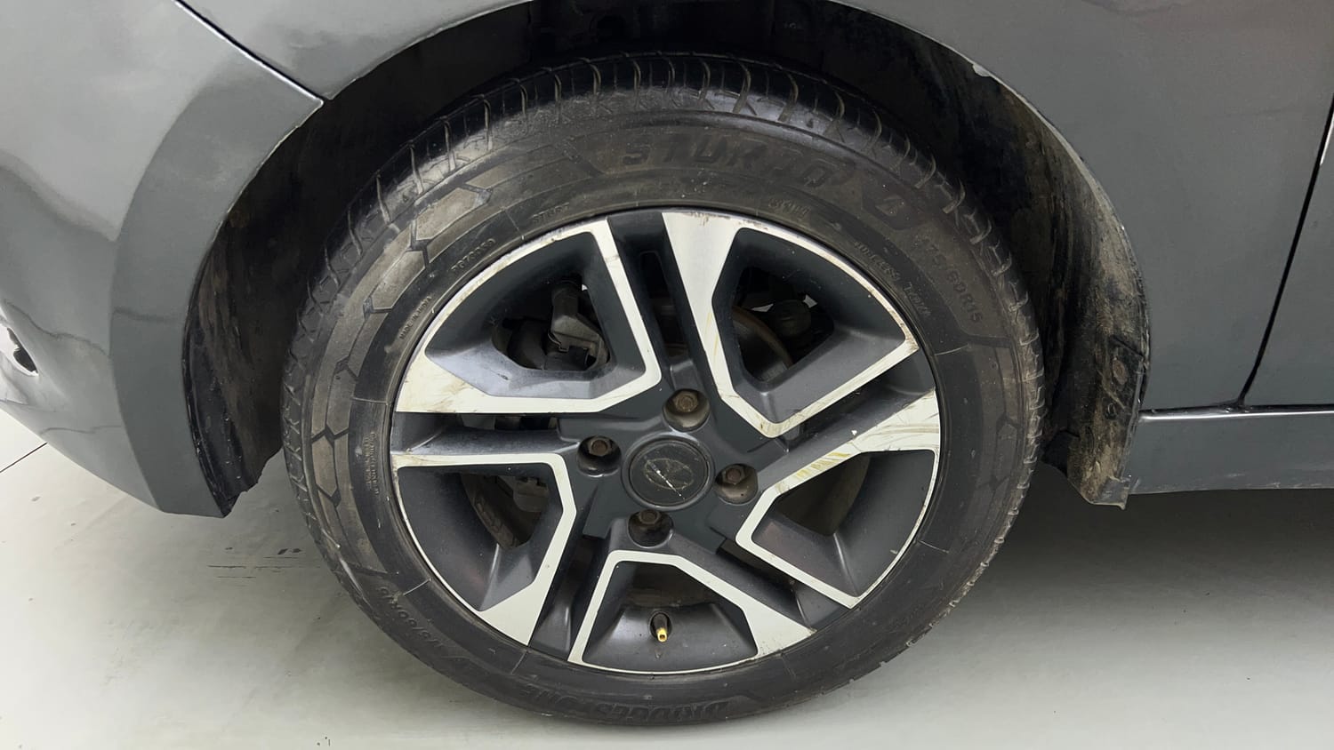 Used 2021 Tata Tiago XZ Plus Petrol Manual tyres LEFT FRONT TYRE RIM VIEW