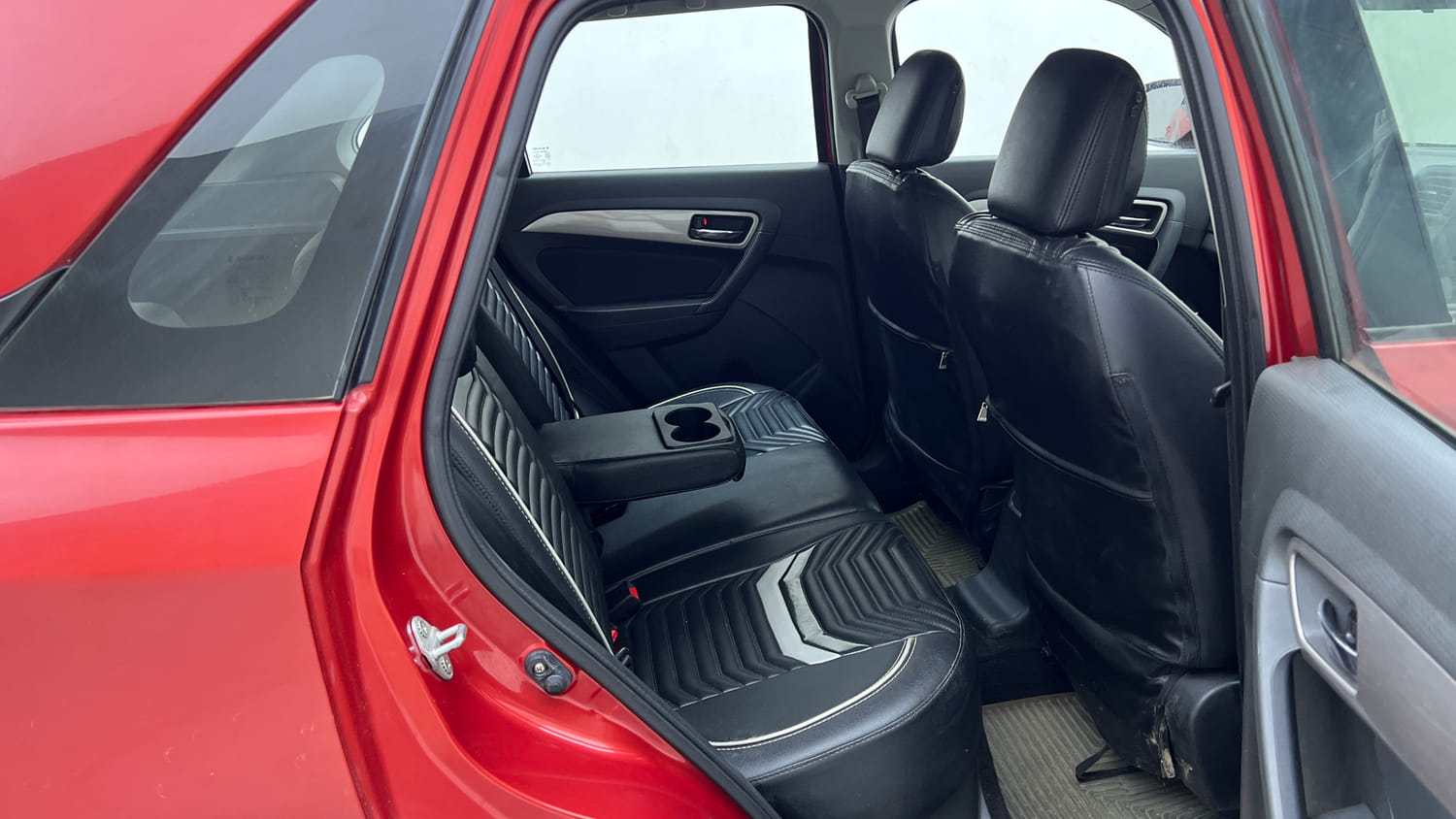 Used 2016 Maruti Suzuki Vitara Brezza [2016-2020] ZDi Diesel Manual interior RIGHT SIDE REAR DOOR CABIN VIEW
