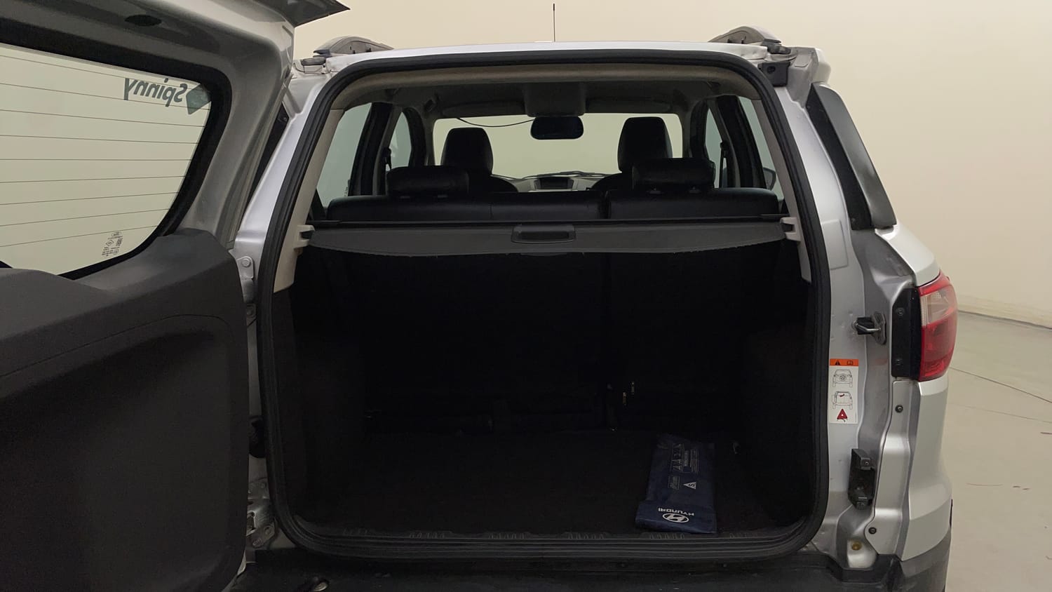 Used 2015 Ford EcoSport Trend 1.5 Ti-VCT Petrol Manual interior DICKY INSIDE VIEW