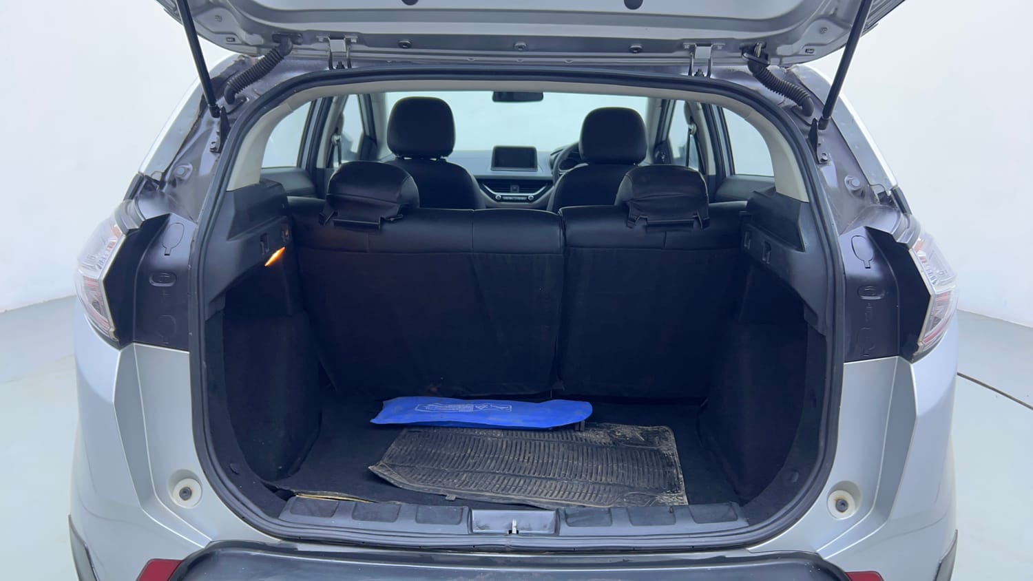 Used 2019 Tata Nexon XZA Plus Petrol Petrol Automatic interior DICKY INSIDE VIEW