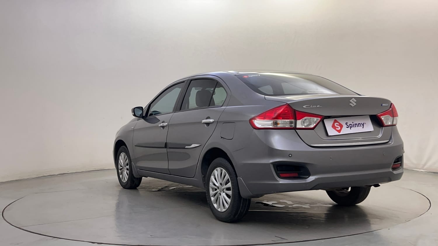 Used 2017 Maruti Suzuki Ciaz Zeta 1.3 Hybrid Diesel Manual exterior LEFT REAR CORNER VIEW
