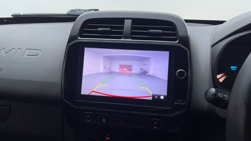 Used 2020 Renault Kwid RXT 1.0 Opt Petrol Manual top_features Rear camera