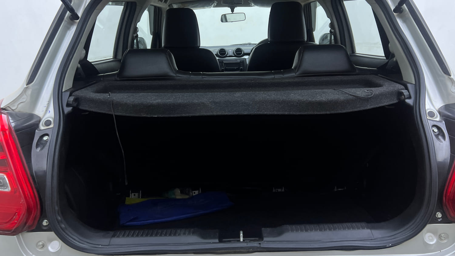Used 2019 Maruti Suzuki Swift VDi Diesel Manual interior DICKY INSIDE VIEW