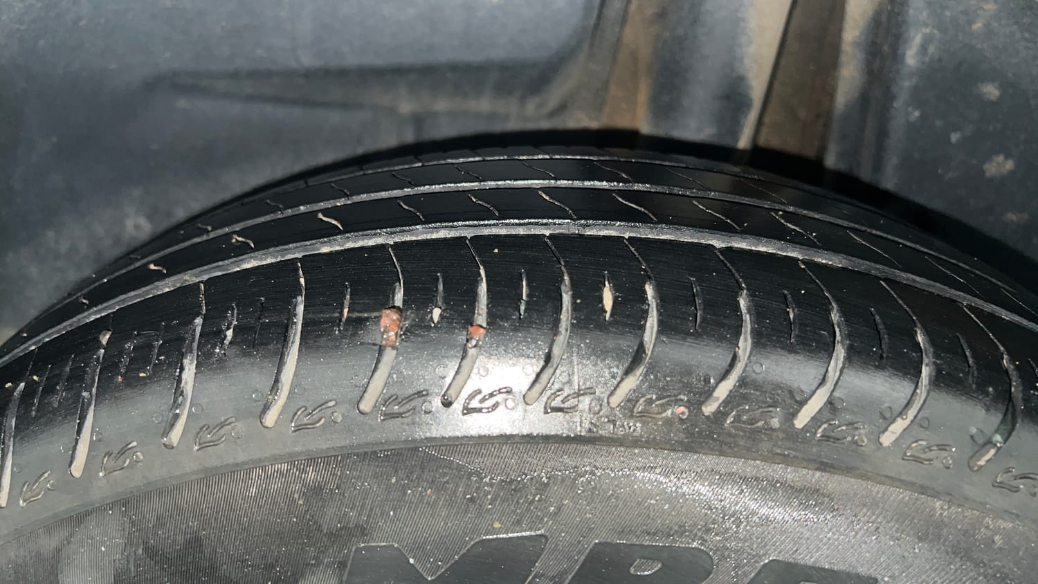 Used 2025 Maruti Suzuki Swift LXi Petrol Manual tyres LEFT REAR TYRE TREAD VIEW