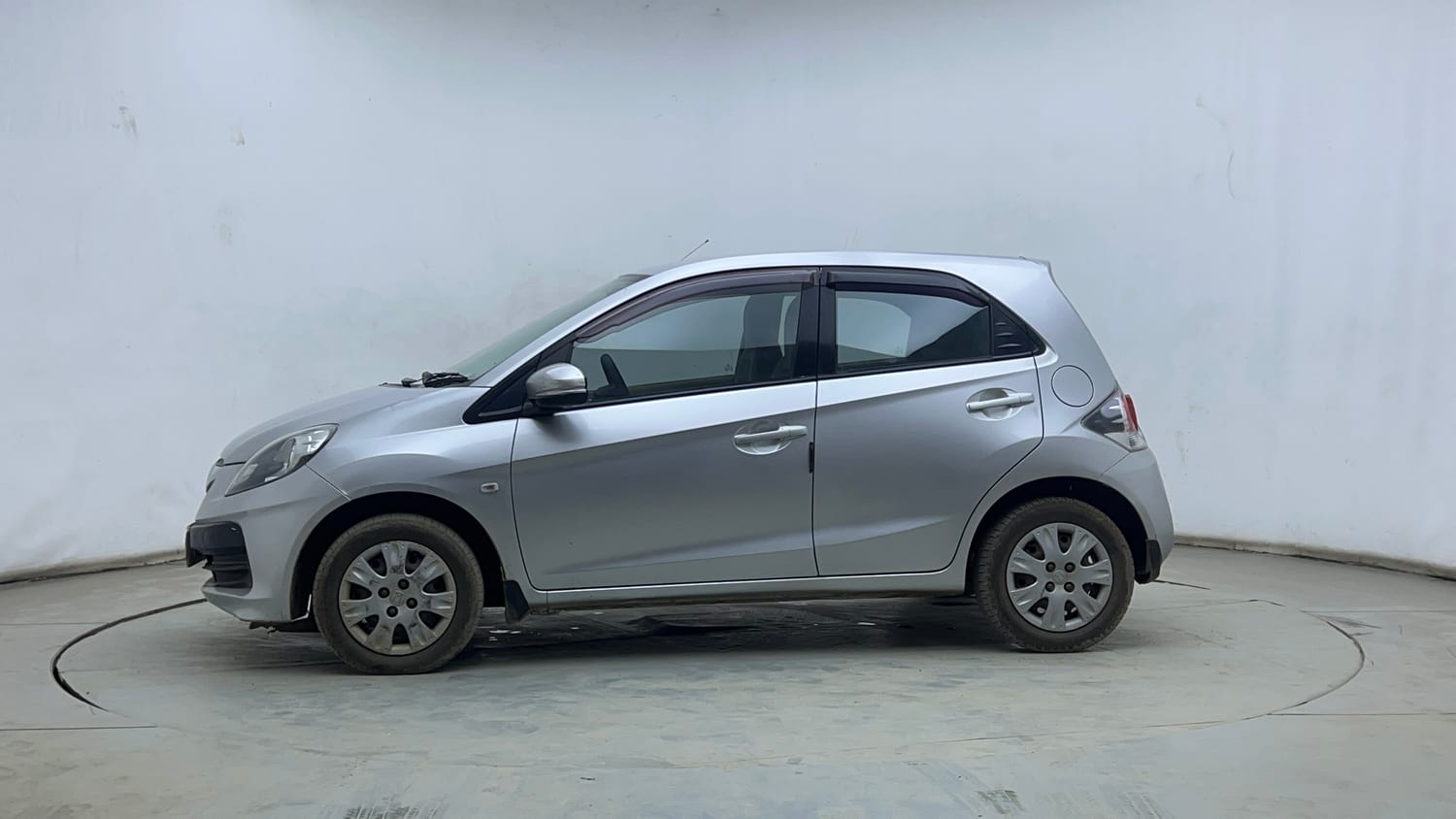 Used 2015 Honda Brio S MT Petrol Manual exterior LEFT SIDE VIEW