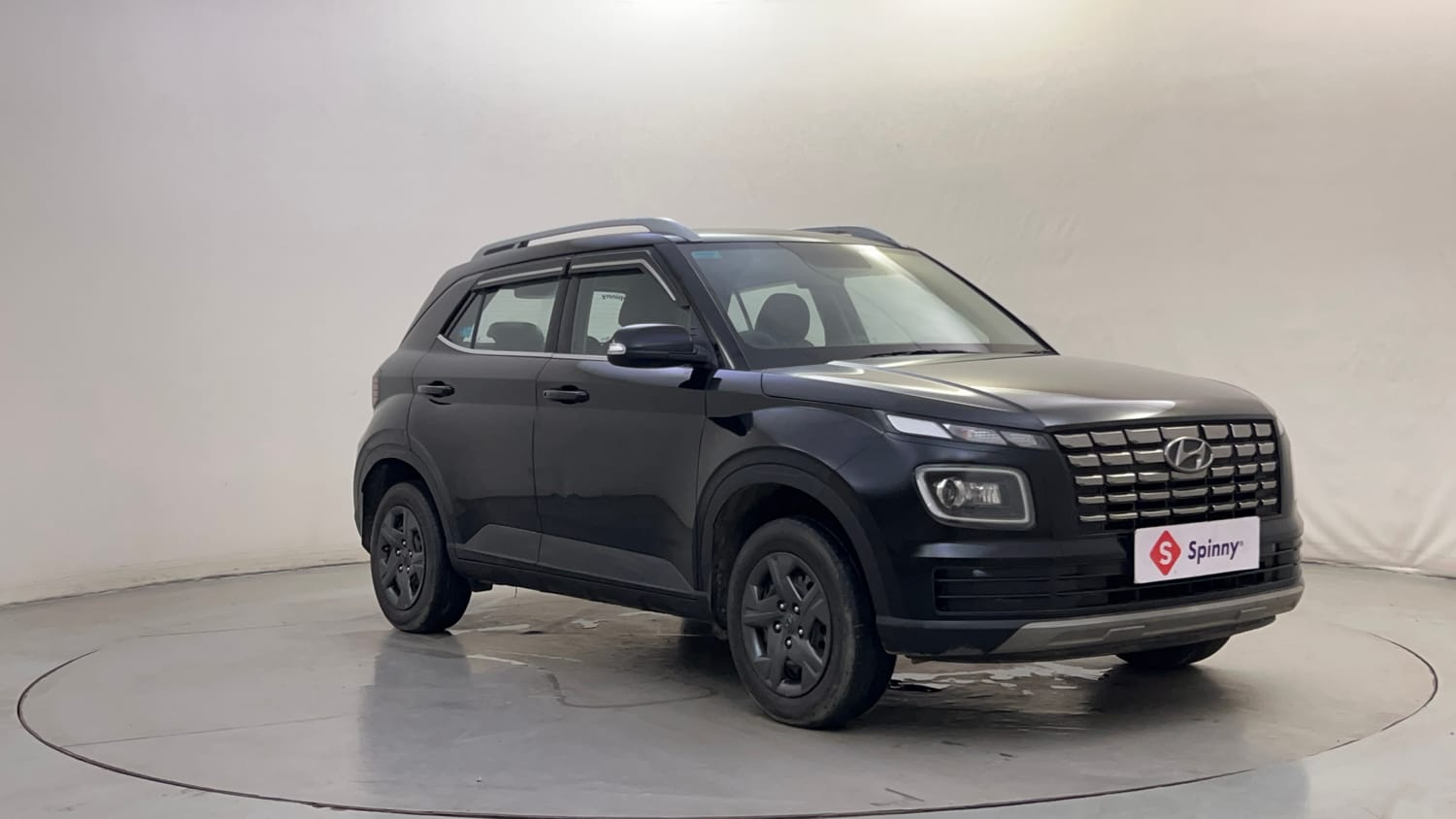 Used 2023 Hyundai Venue SX 1.2 Petrol Petrol Manual exterior RIGHT FRONT CORNER VIEW
