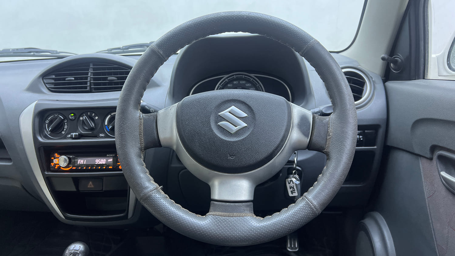 Used 2014 Maruti Suzuki Alto 800 Lxi Petrol Manual interior STEERING VIEW