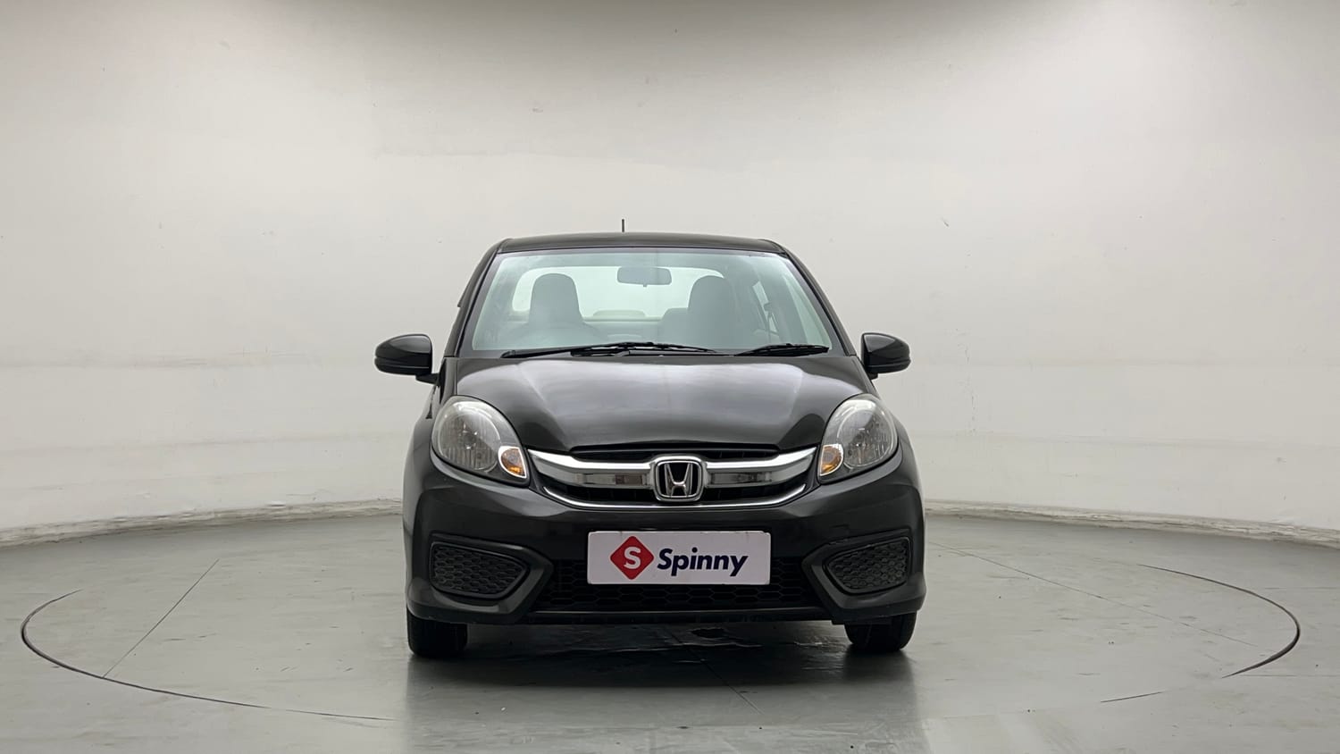 Used 2017 Honda Amaze 1.2 S i-VTEC Petrol Manual exterior FRONT VIEW