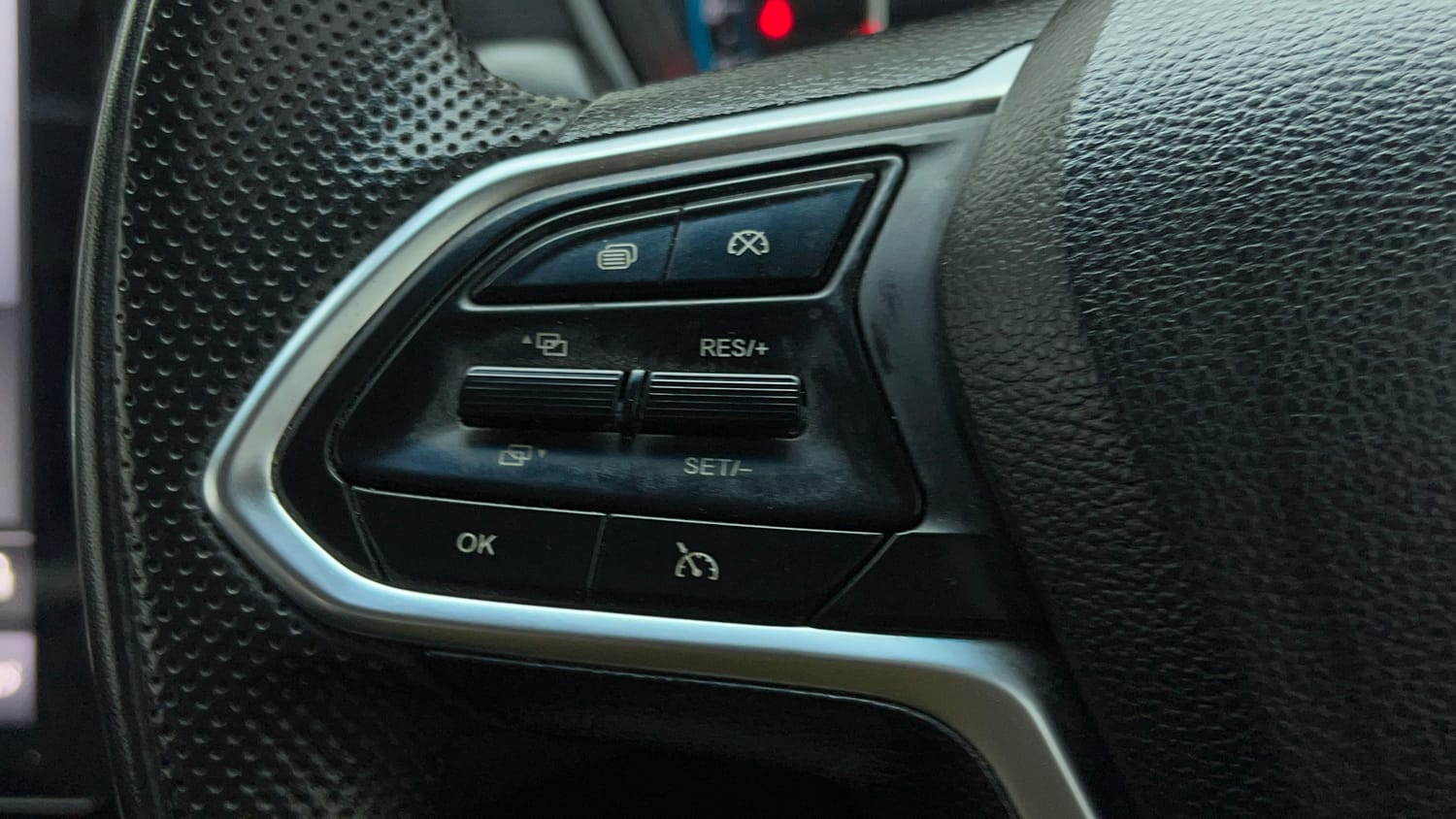 Used 2019 MG Motors Hector Sharp 1.5 DCT Petrol Petrol Automatic top_features Cruise control