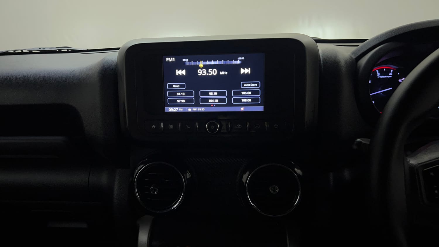 Used 2021 mahindra Thar LX Hard Top Petrol AT 4WD Petrol Automatic top_features Touch screen infotainment system