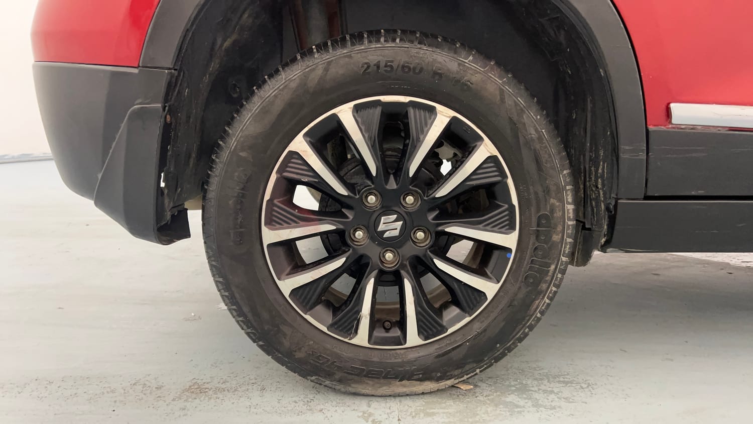 Used 2022 Maruti Suzuki Vitara Brezza [2020-2022] ZXI Plus Dual Tone Petrol Manual tyres RIGHT REAR TYRE RIM VIEW