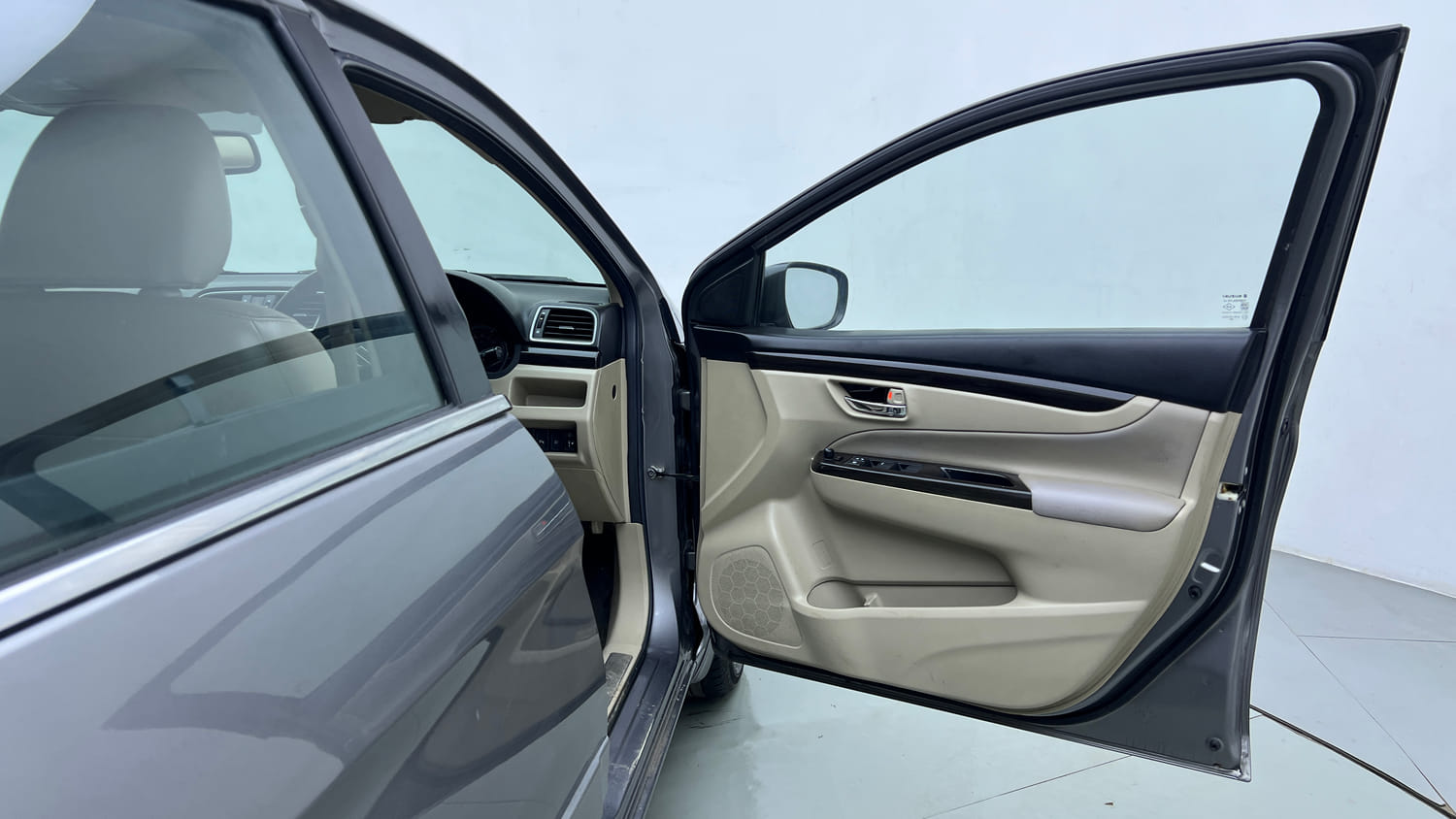 Used 2017 Maruti Suzuki Ciaz ZXI+ Petrol Manual interior RIGHT FRONT DOOR OPEN VIEW