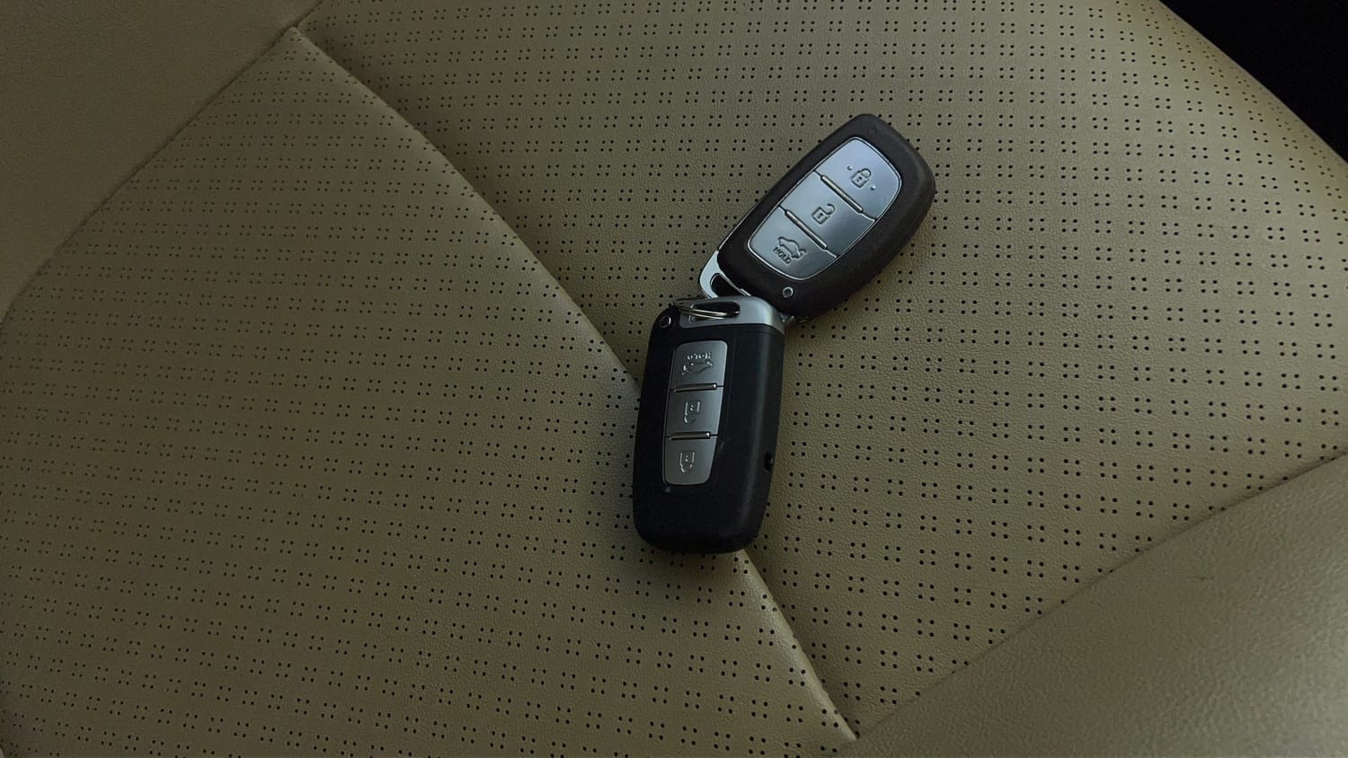 Used 2015 Hyundai Fluidic Verna 4S 1.6 VTVT SX Petrol Manual extra CAR KEY VIEW