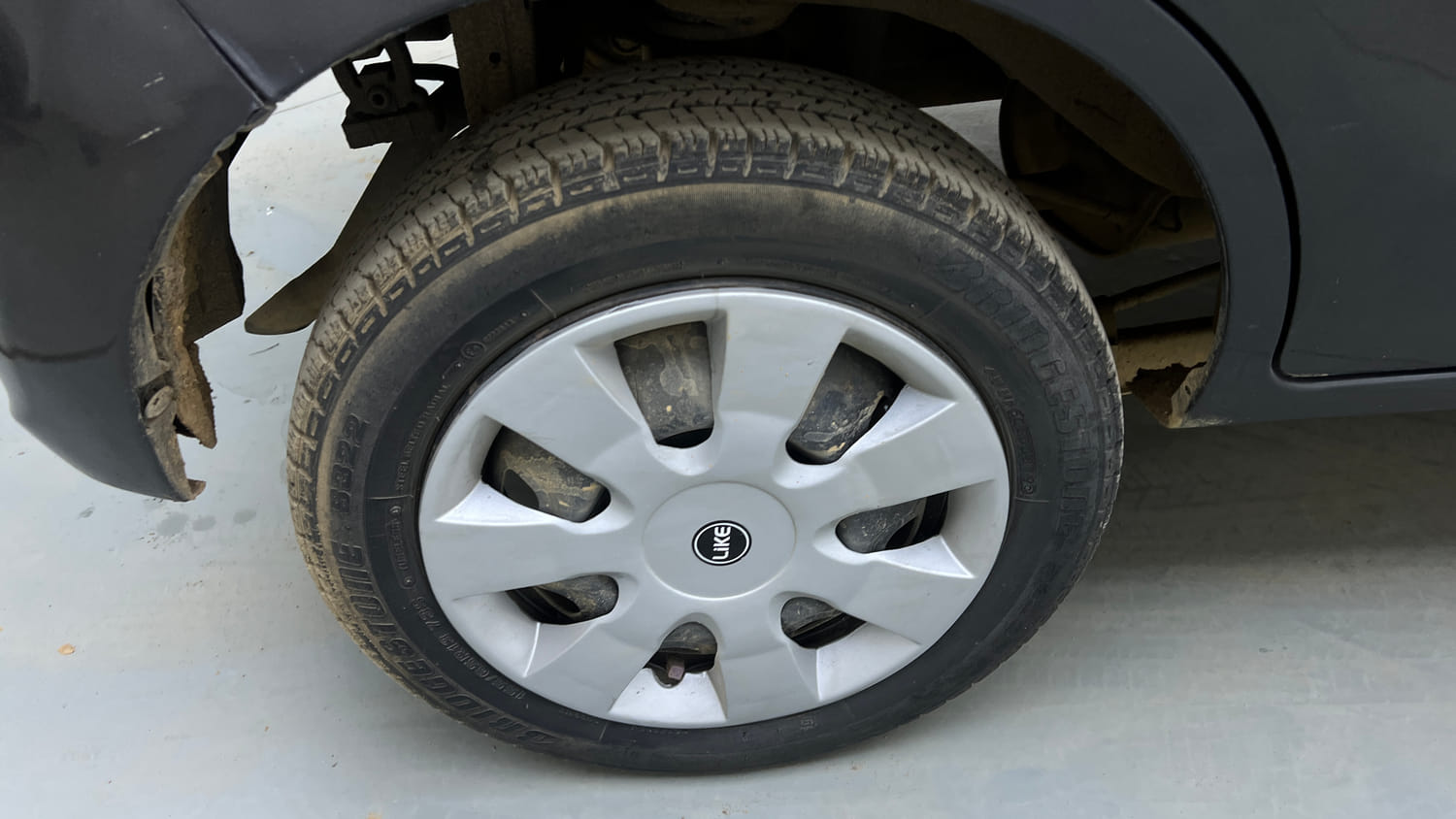 Used 2020 Maruti Suzuki Alto K10 VXi AMT Petrol Automatic tyres RIGHT REAR TYRE RIM VIEW