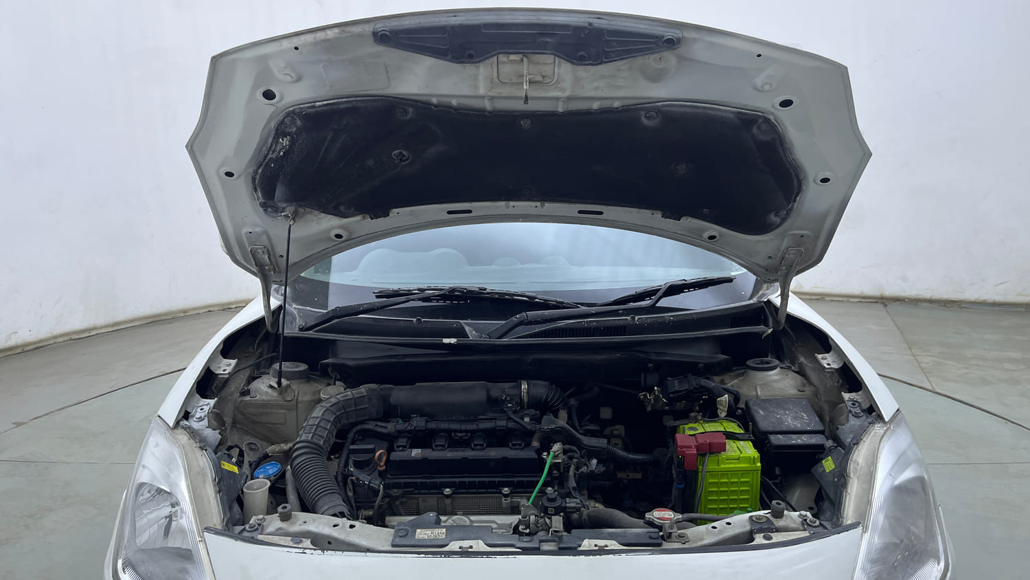 Used 2024 Maruti Suzuki Swift VXi Petrol Manual engine ENGINE & BONNET OPEN FRONT VIEW
