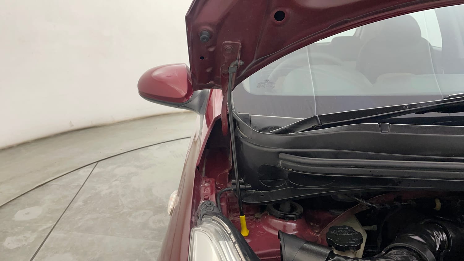 Used 2014 Hyundai Grand i10 Magna 1.2 Kappa VTVT Petrol Manual engine ENGINE RIGHT SIDE HINGE & APRON VIEW