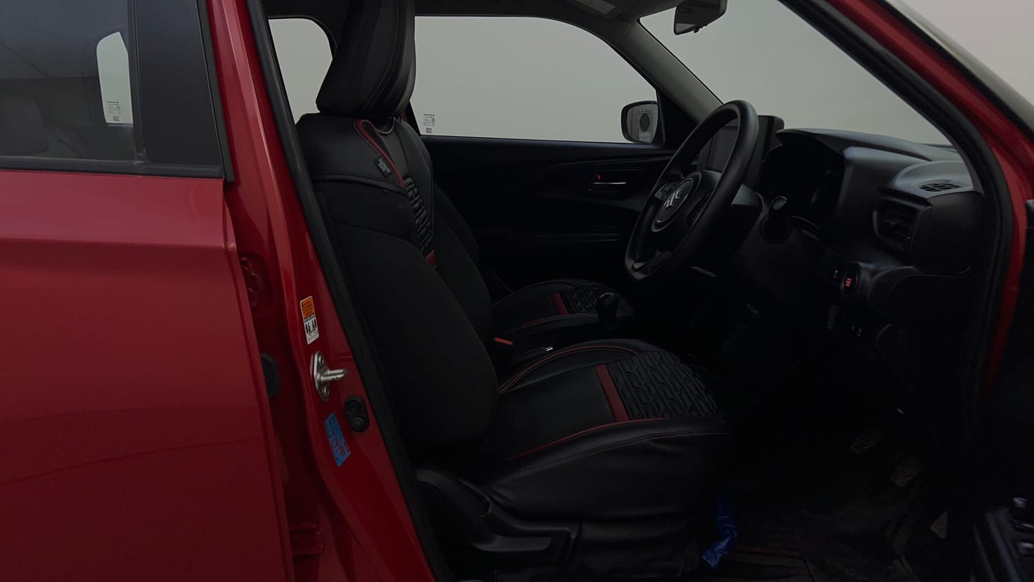 Used 2024 Maruti Suzuki Swift VXi Petrol Manual interior RIGHT SIDE FRONT DOOR CABIN VIEW