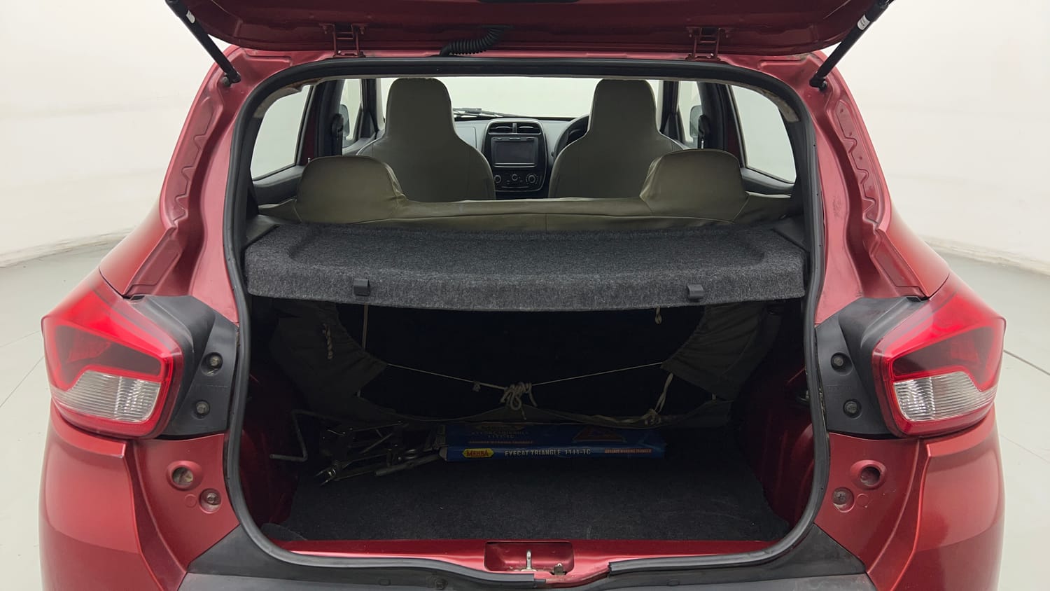 Used 2016 Renault Kwid RXT Petrol Manual interior DICKY INSIDE VIEW