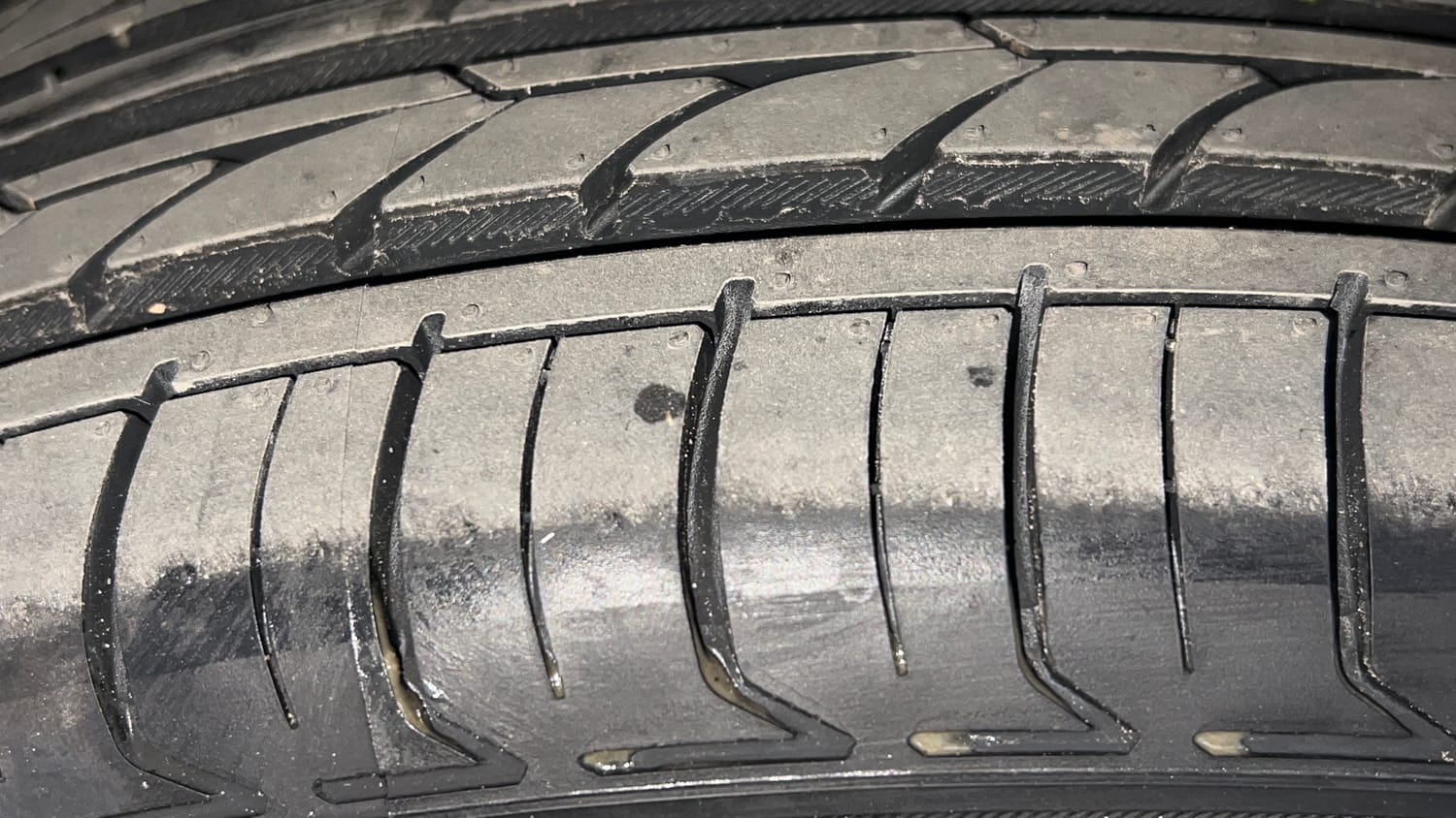 Used 2017 Honda WR-V VX MT Petrol Petrol Manual tyres LEFT FRONT TYRE TREAD VIEW