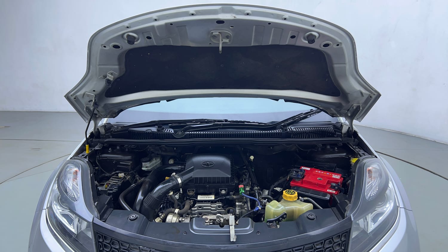 Used 2019 Tata Nexon XZA Plus Petrol Petrol Automatic engine ENGINE & BONNET OPEN FRONT VIEW