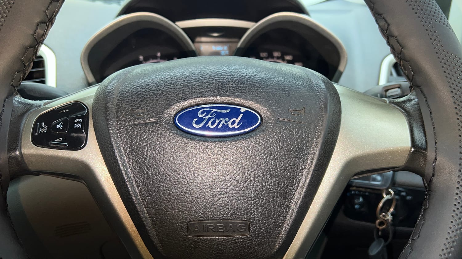 Used 2014 Ford EcoSport Titanium 1.5 Ti-VCT Petrol Manual top_features Steering mounted controls