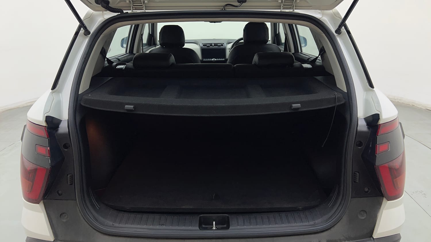 Used 2022 Hyundai Creta SX 1.5 Petrol Petrol Manual interior DICKY INSIDE VIEW