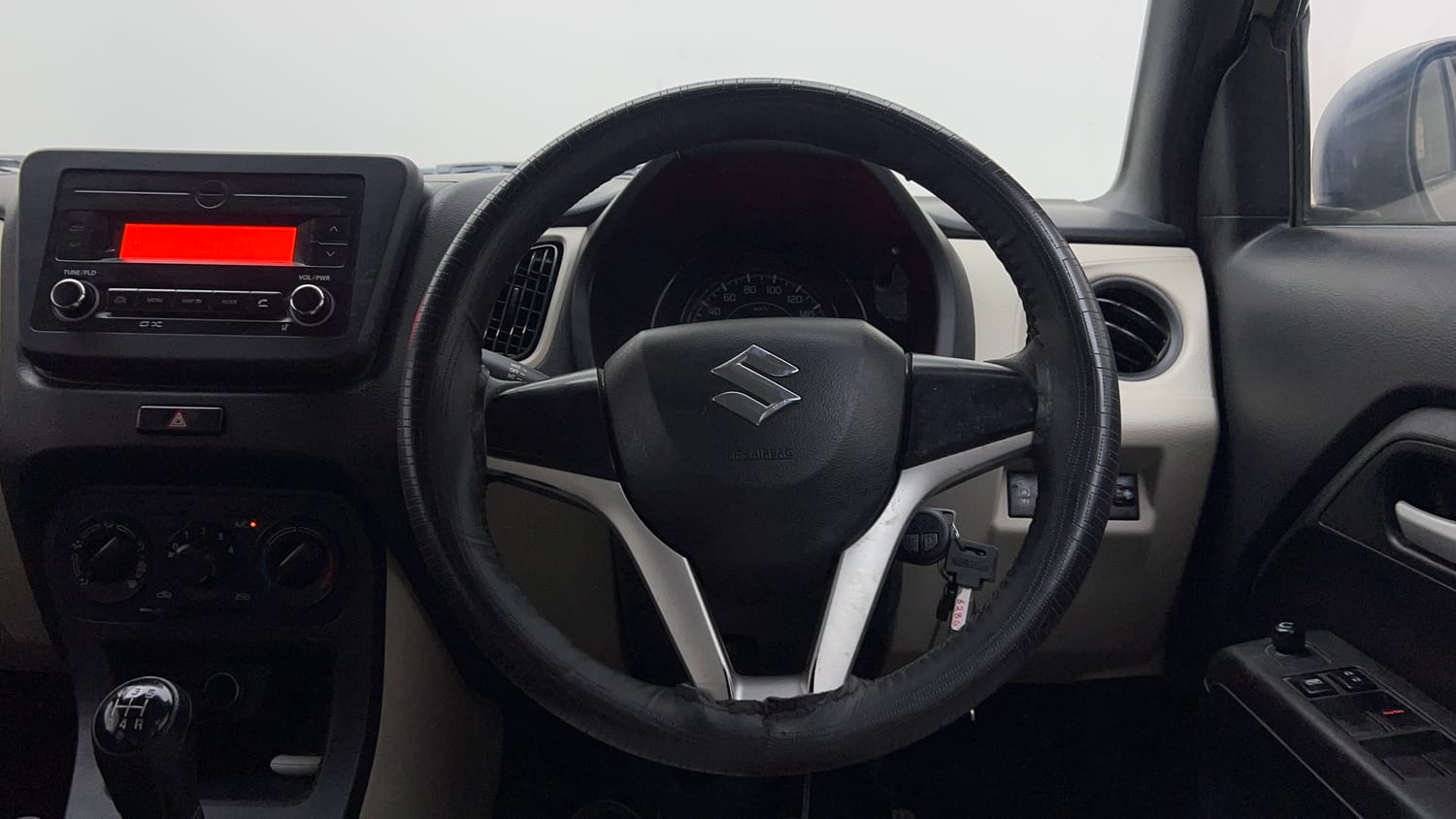 Used 2024 Maruti Suzuki Wagon R VXI 1.0 Petrol Manual interior STEERING VIEW